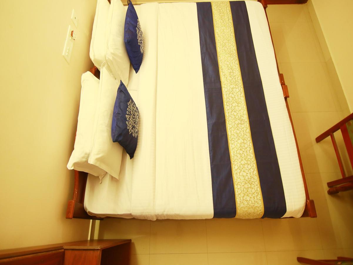 Oyo 4824 Hotel Star Kochi Exterior foto